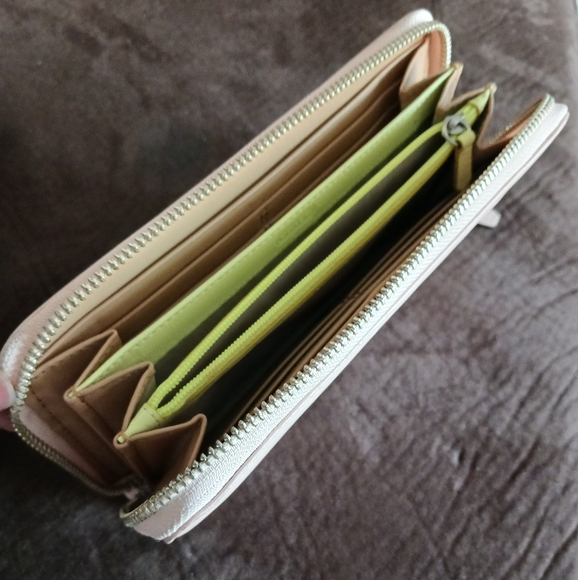 Coach Wallet - Picture 2 of 5